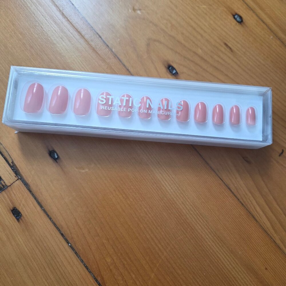 Static Nails Press On Nails - Hot Girl Summer Round